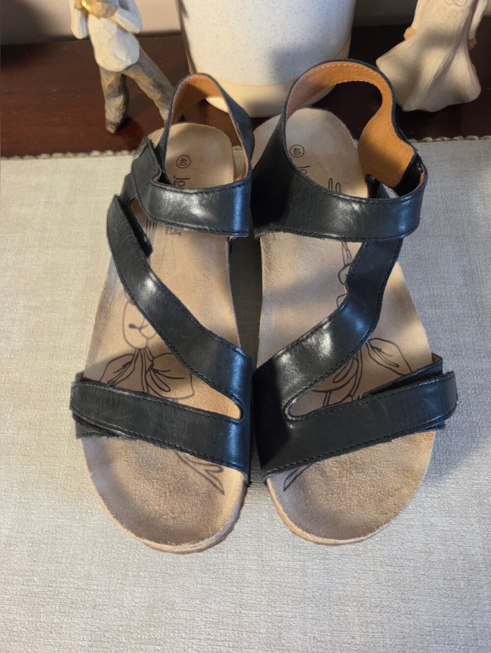 Josef Seibel®  "The European Comfort Shoe"  Brown Leather Rubber Sole Sandals